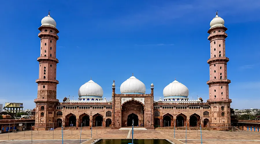 Taj Ul Masjid 